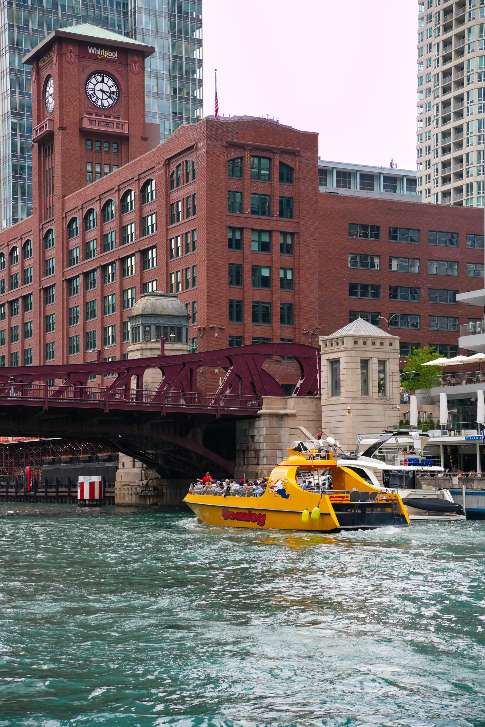 A azure view of Chicago. artistique