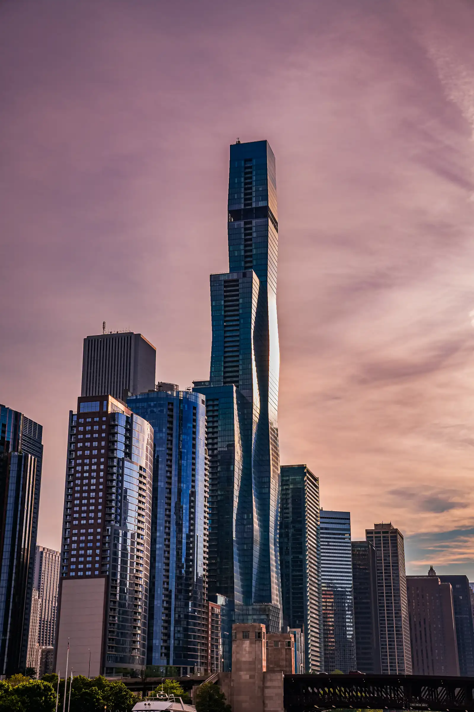 The coastal atmosphere of Chicago, a artistique shot.