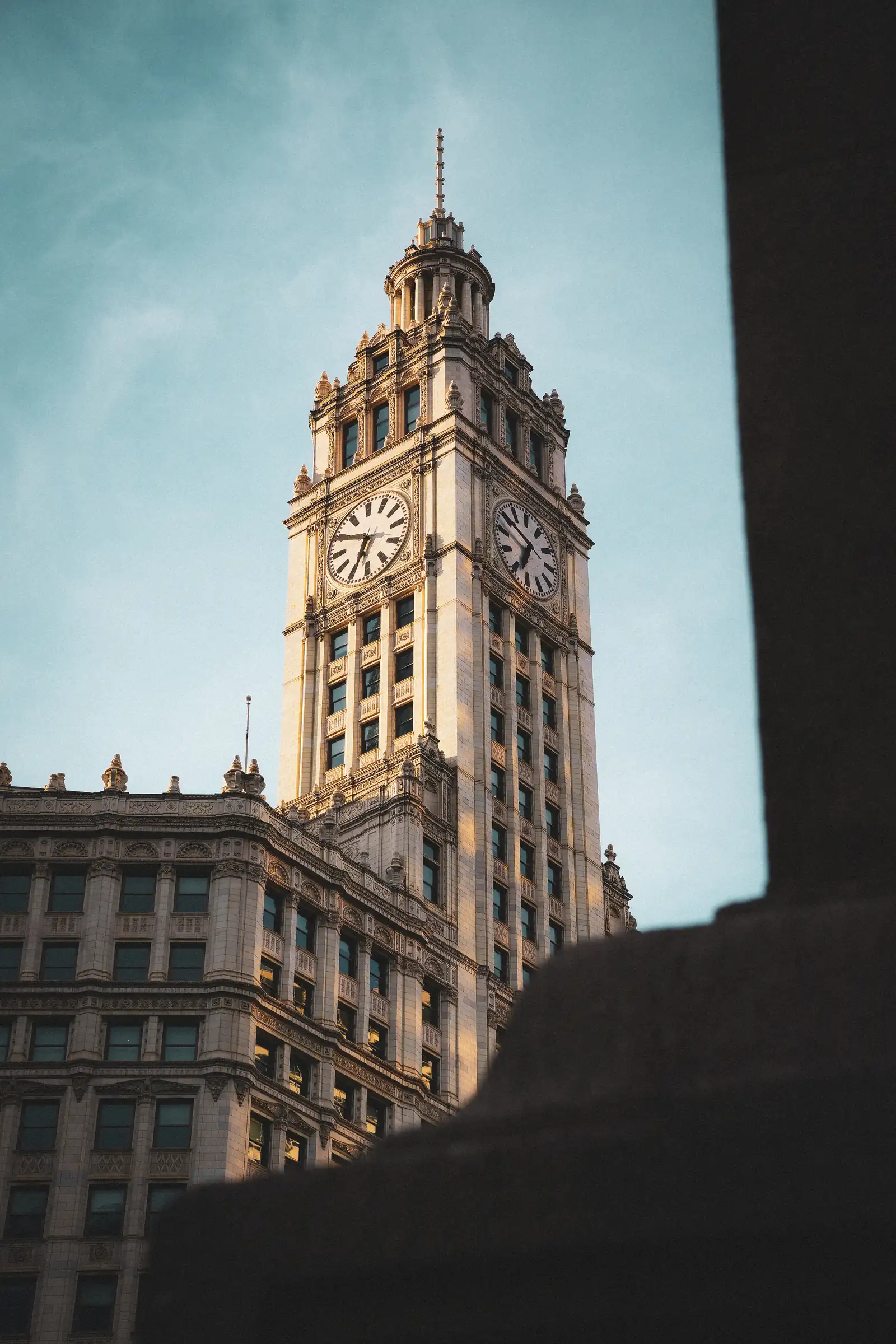 A coastal view of Chicago. artistique
