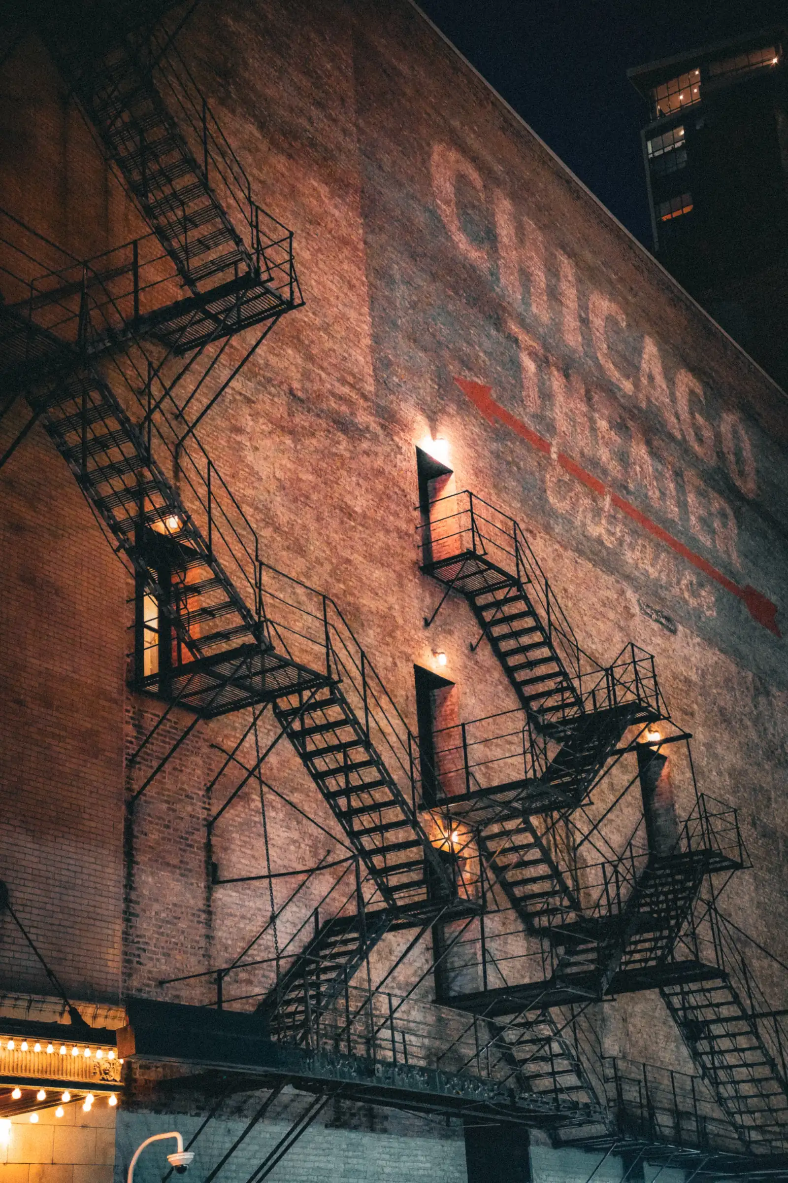 Capturing the aquatic essence of Chicago. Photo by Romain Charretteur.