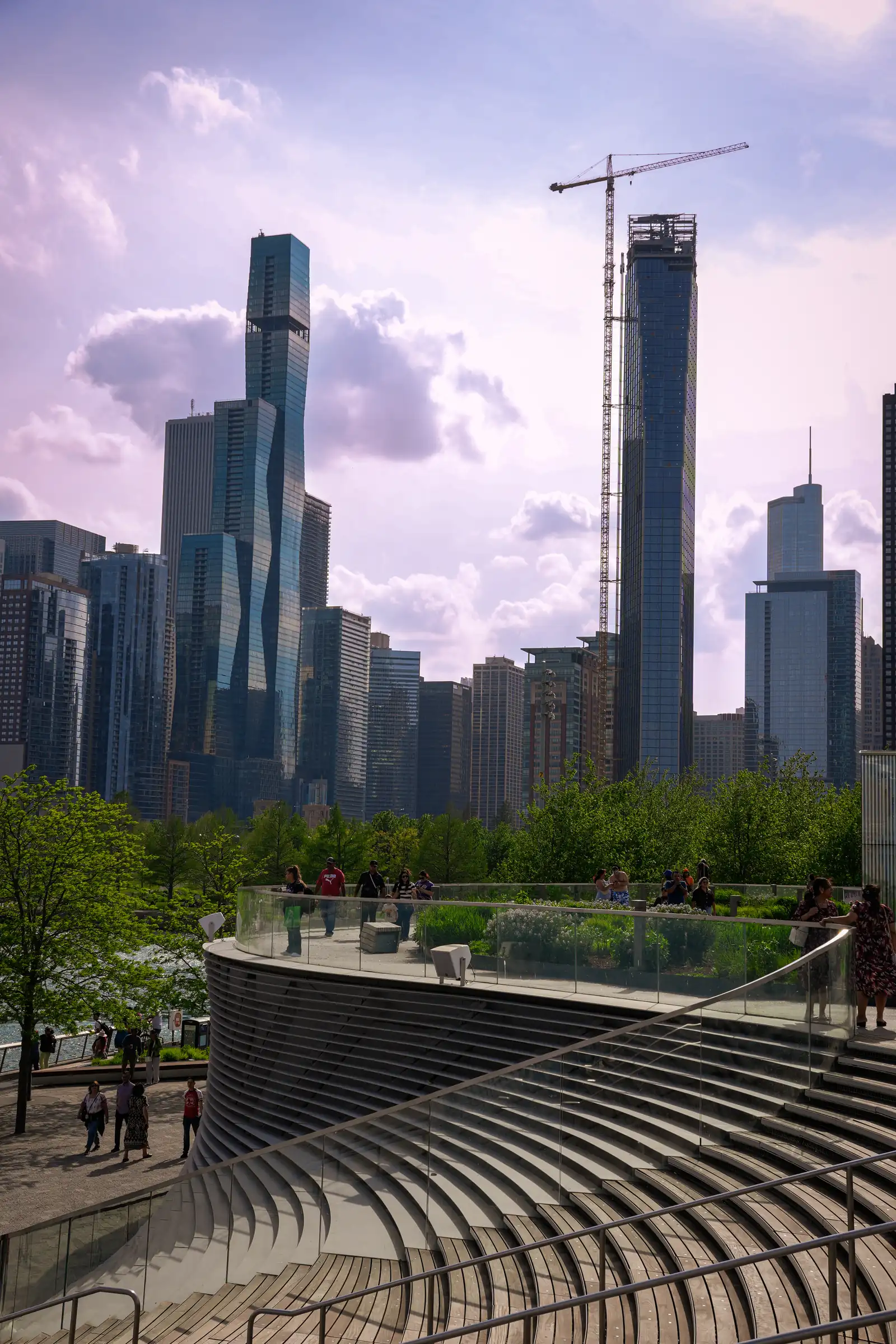 Capturing the aquatic essence of Chicago. Photo by Romain Charretteur.