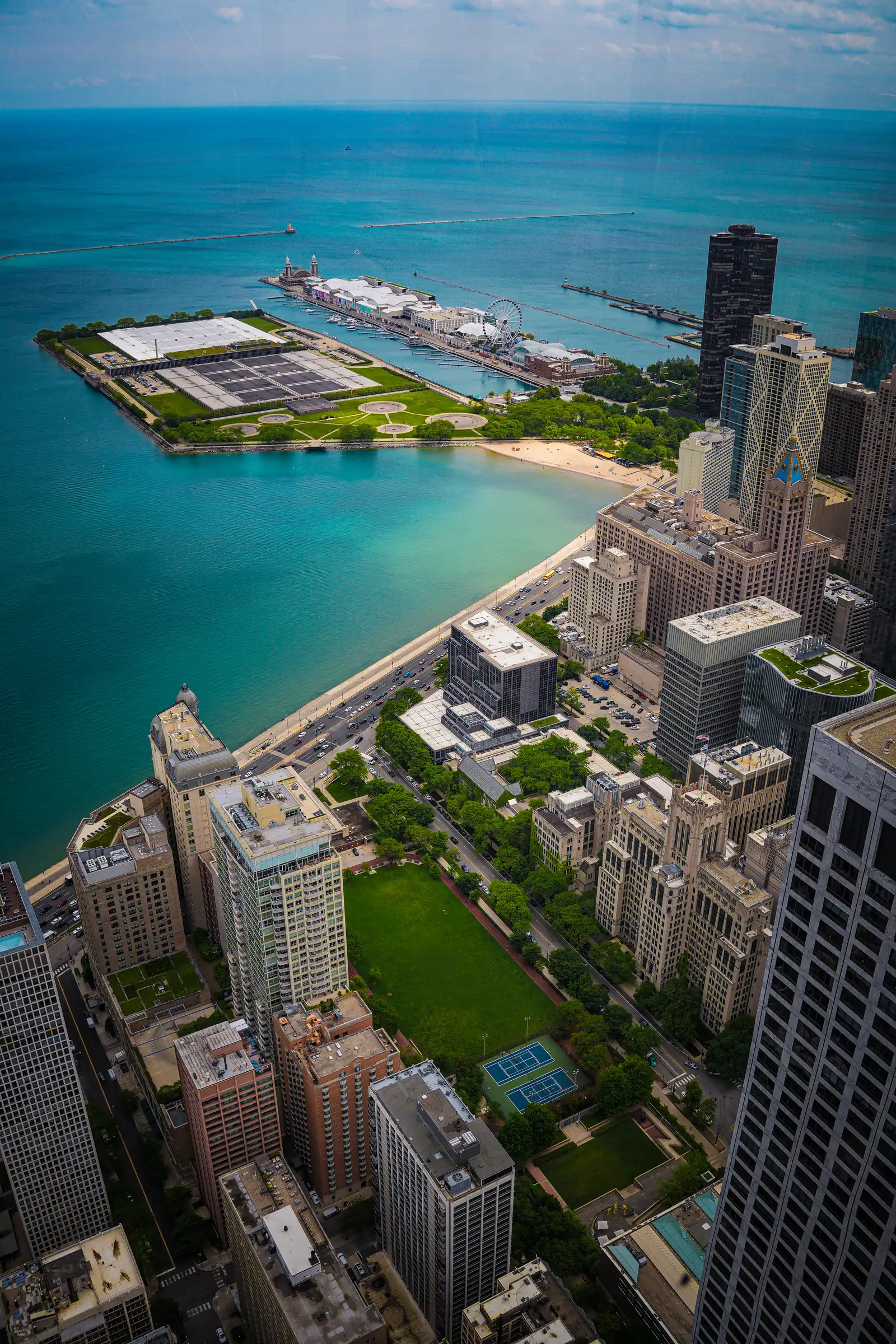 A aquatic view of Chicago. artistique