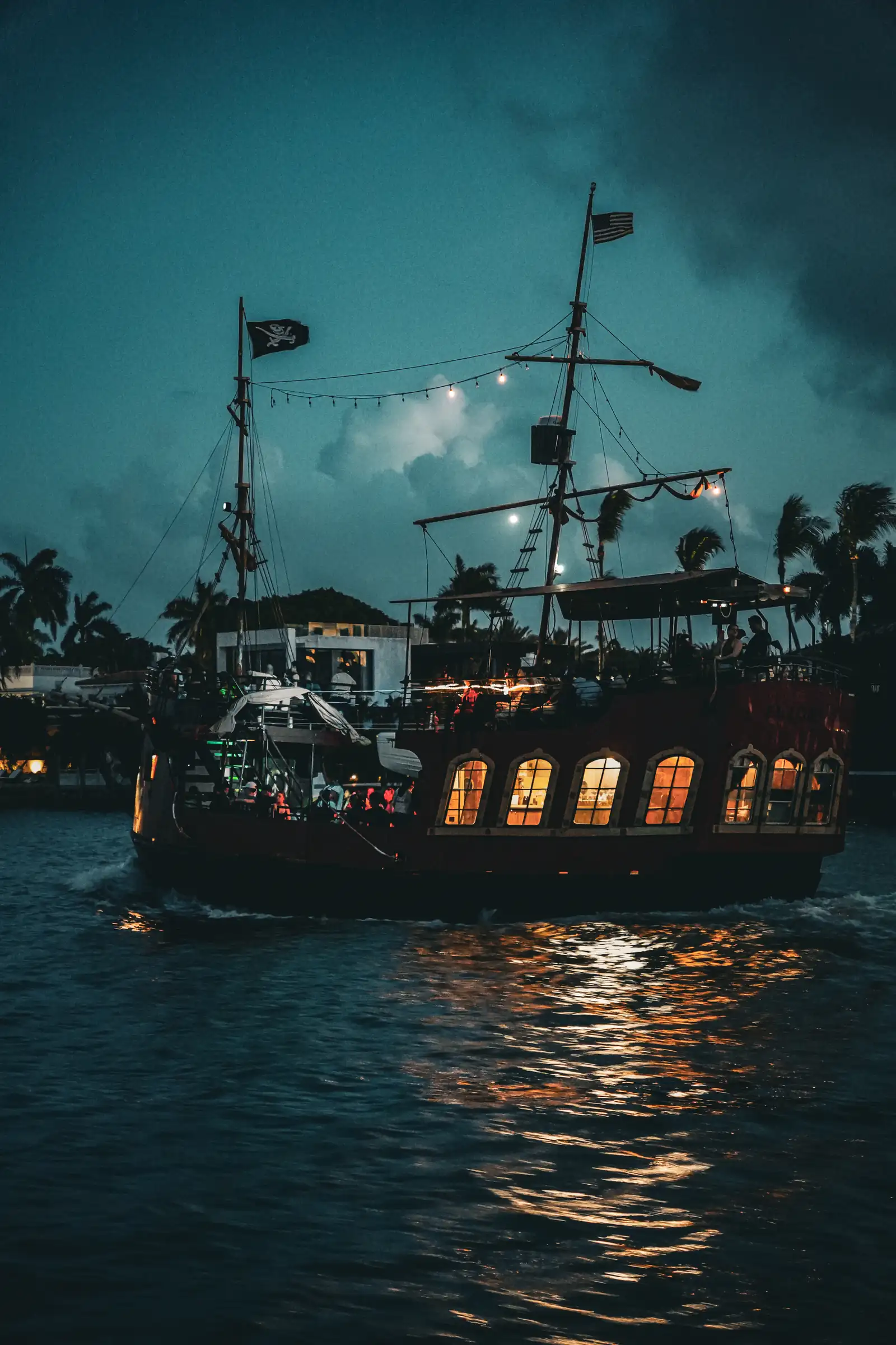 Capturing the urban essence of Miami. Photo by Romain Charretteur.